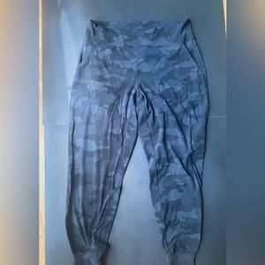 Lululemon camo align joggers- 12